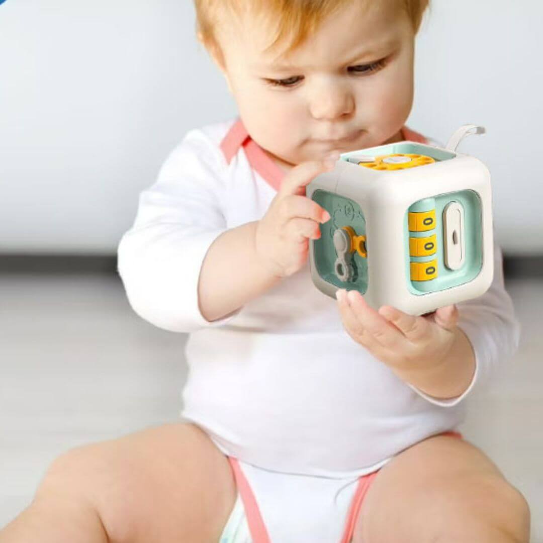 Cube sensoriel Montessori – Jouet éducatif et d’éveil pour bébé - Kidstresor
