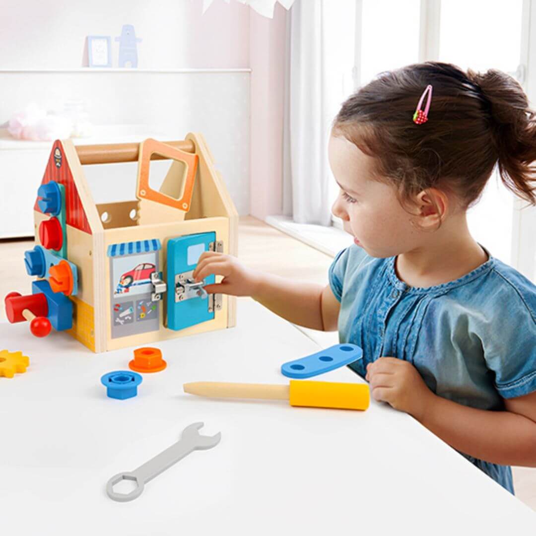 Jeu de construction en bois | Le petit bricoleur Montessori - Kidstresor