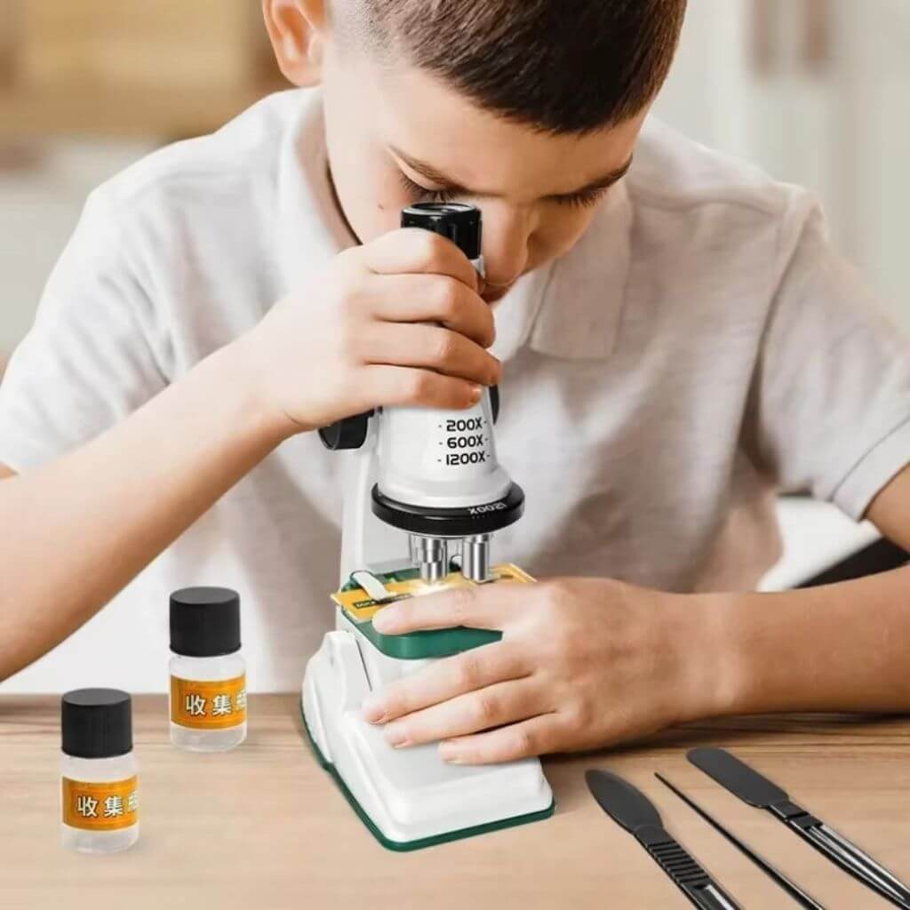 Microscope enfant – Kit d’observation avec éclairage LED - Kidstresor