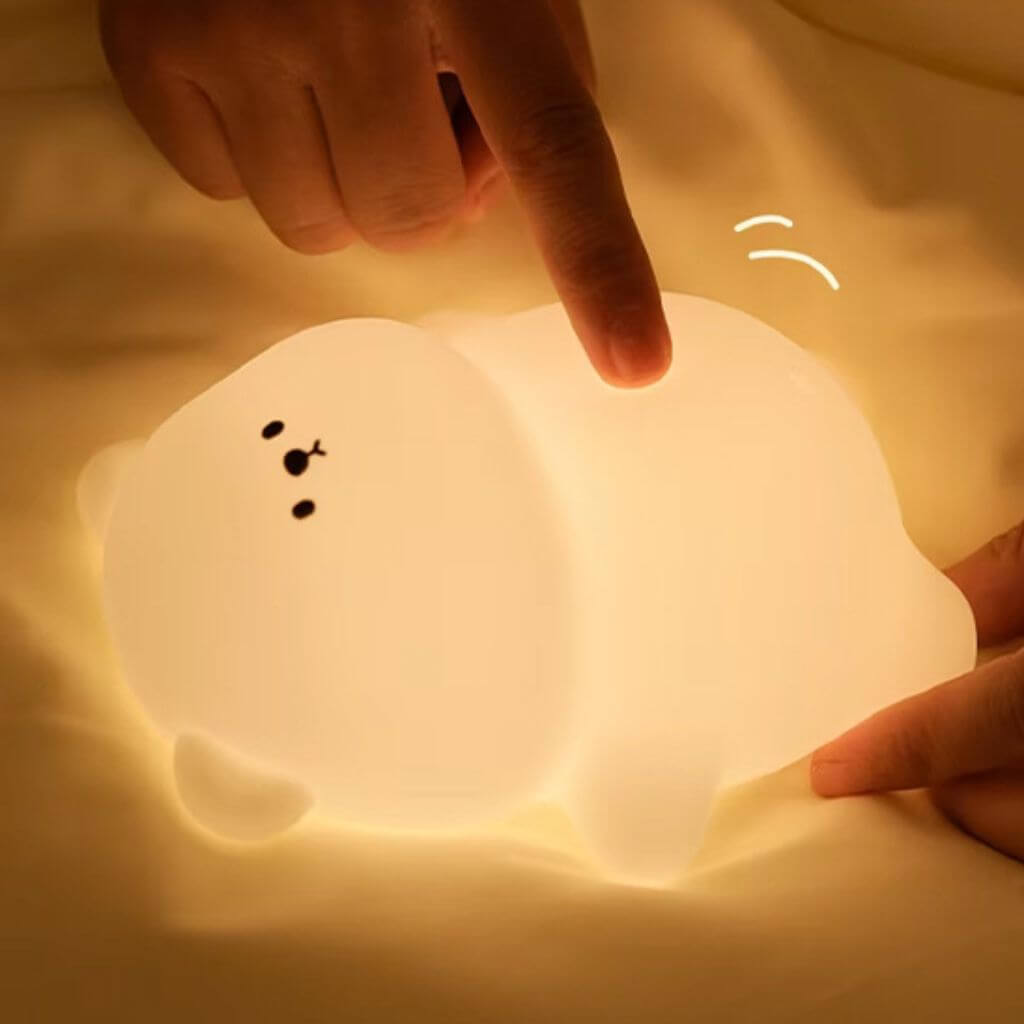 Veilleuse Bébé Cocooning LED Douce Nuit™ – Lumière Tactile Rechargeable - Kidstresor
